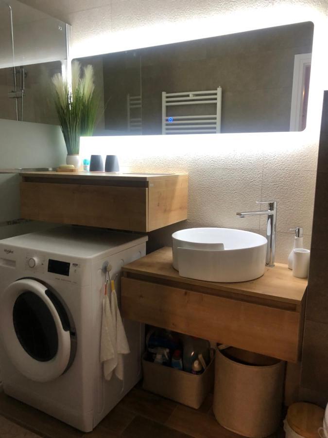 Studio Apartman Avenija *** سلافونسكي برود المظهر الخارجي الصورة